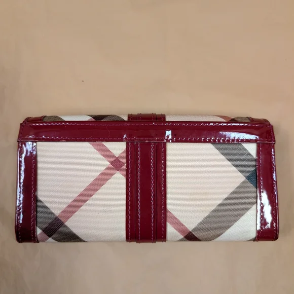Burberry Penrose Continental Nova Check Wallet w. Cranberry Patent Leather - Picture 2 of 12
